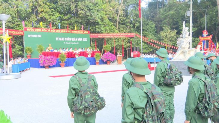Bến Cầu tổ chức lễ giao nhận quân 2022
